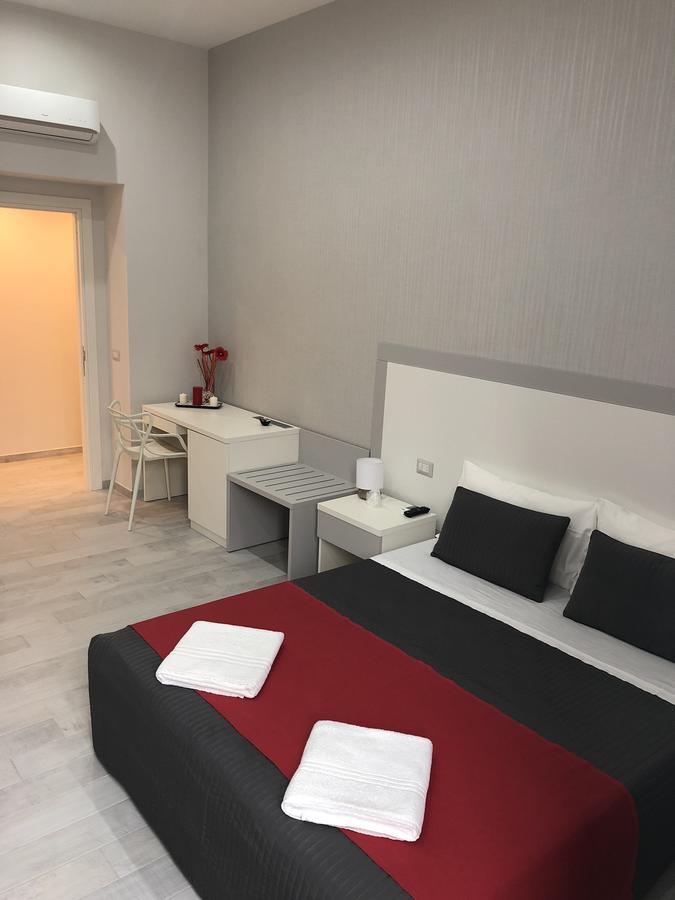Chiaia Guest House 나폴리 외부 사진