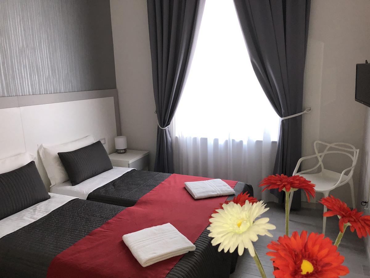 Chiaia Guest House 나폴리 외부 사진