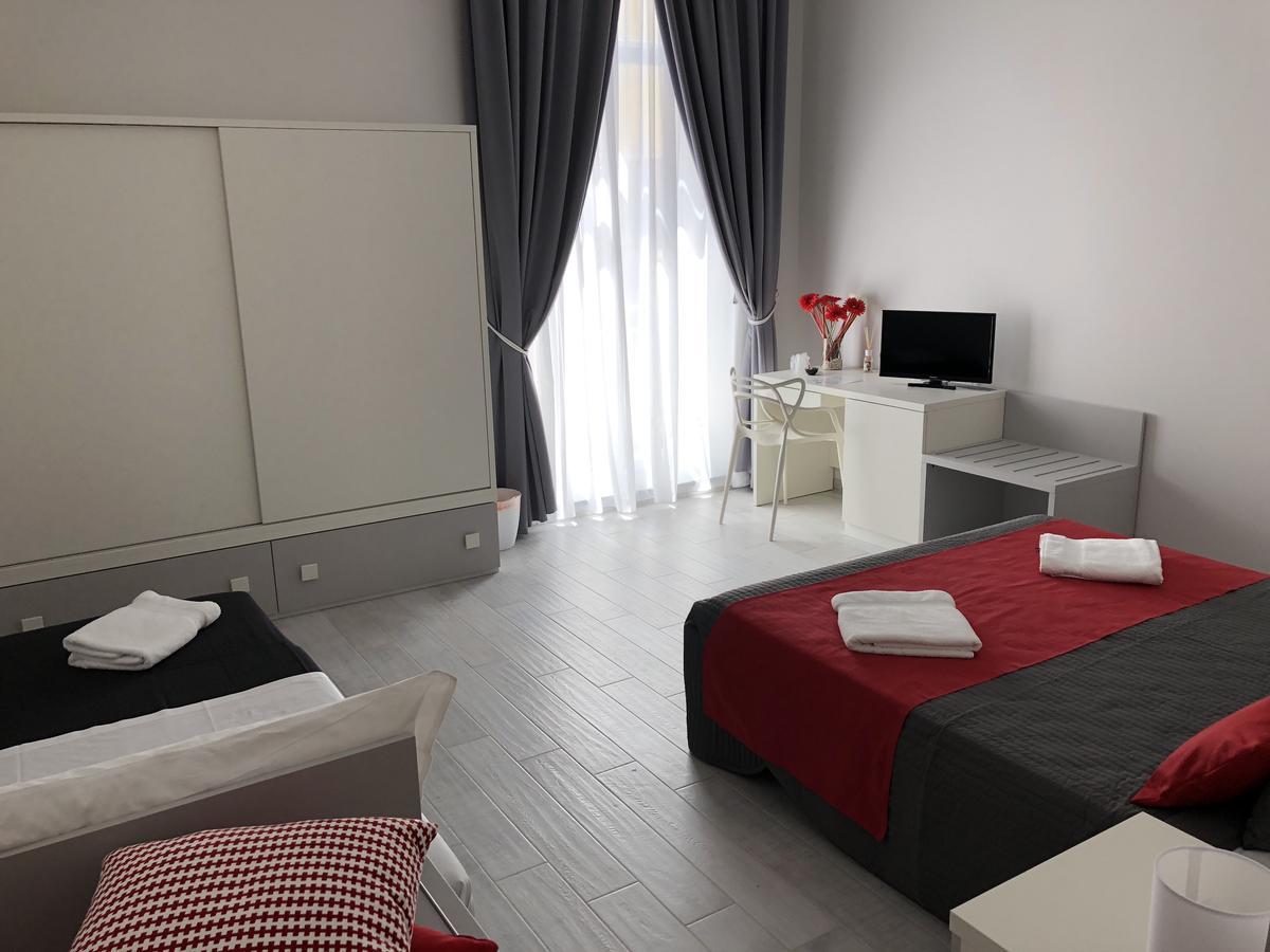 Chiaia Guest House 나폴리 외부 사진