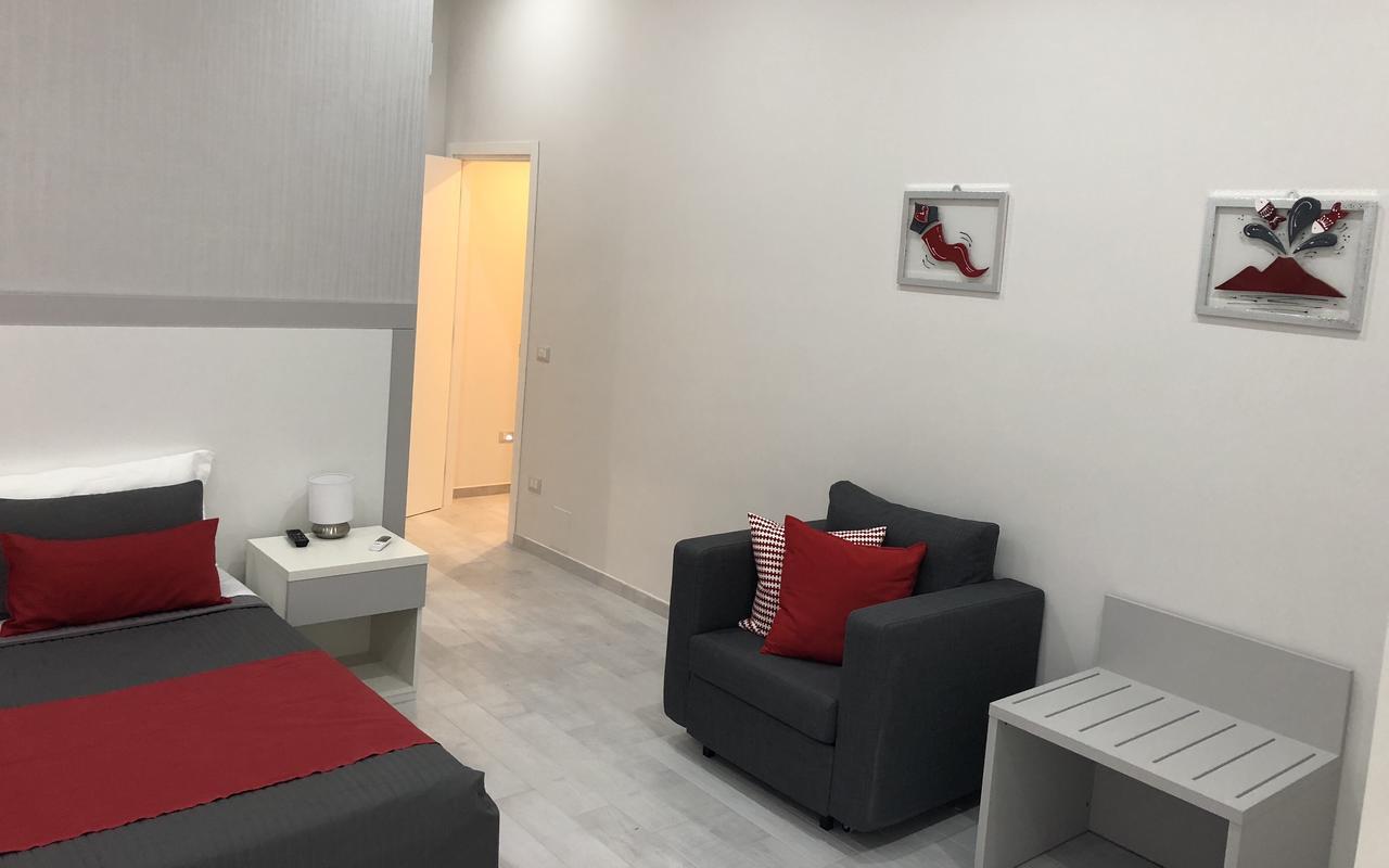 Chiaia Guest House 나폴리 외부 사진