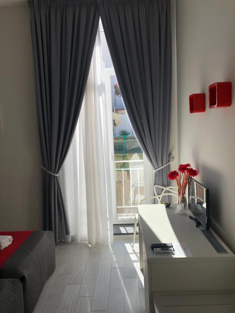 Chiaia Guest House 나폴리 외부 사진